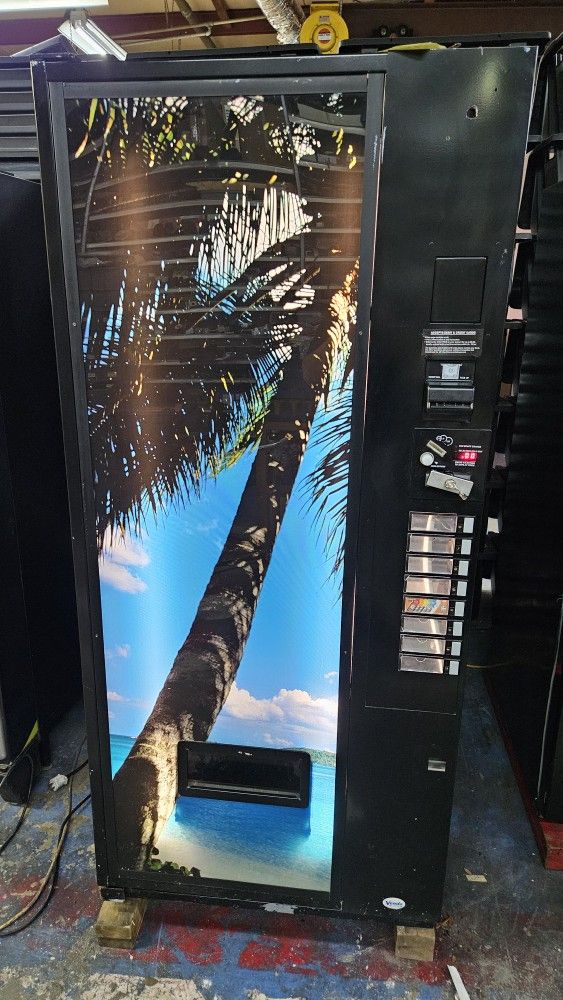 FULLY WORKING + WARRANTY! Vendo 621 8 sel MDB Can / Bottle Soda Vending Machine