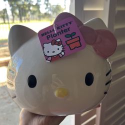 Hello Kitty Planter 