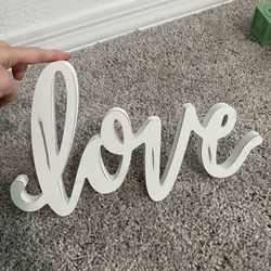 “love” sign