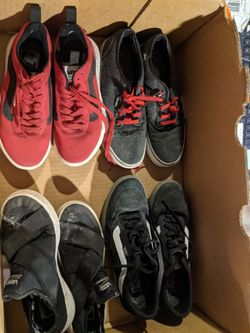 12 Pairs Of Vans Vans Shoes Ranging From 6 Women To 7 Men