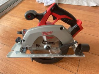 Milwaukee 18v 6-1/2 inch Circular saw