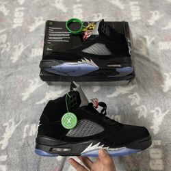 Jordan 5 Metallic Black 