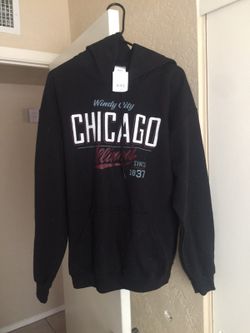 Chicago Sweat Shirt Large- new with tags