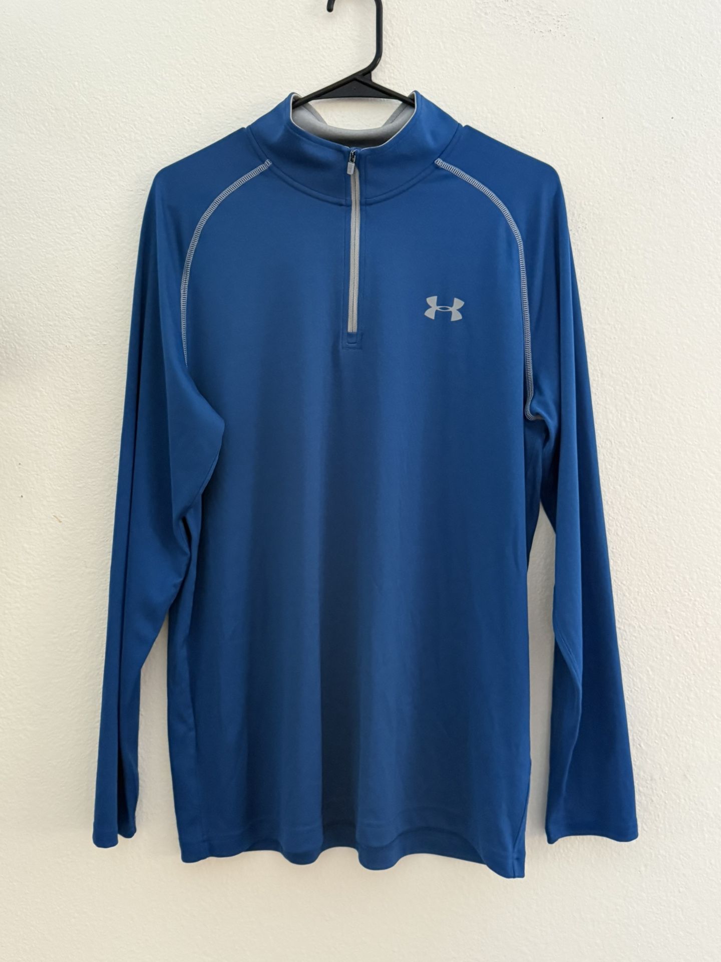Mens Under Armour Long sleeve- Large