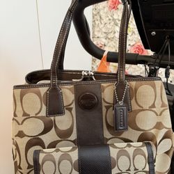 Original Coach Purse With matching Wallet