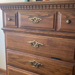 5 drawer Upright Dresser