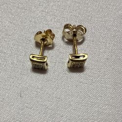 10k earring 