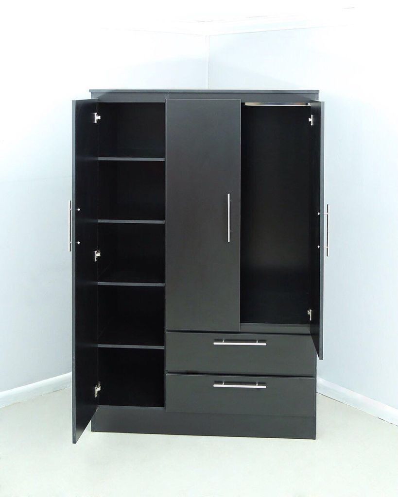 WARDROBE TRIPLE ***** WARDARROPA TRIPLE