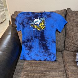 Size Large. Butterfly Santa Cruz T-shirt.