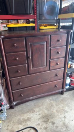 Dresser