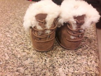 Uggs size small