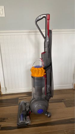 Vacuum Dyson.