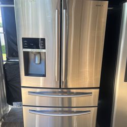 Samsung 4 Door Refrigerator   60 day warranty/ Located at:📍5415 Carmack Rd Tampa Fl 33610📍