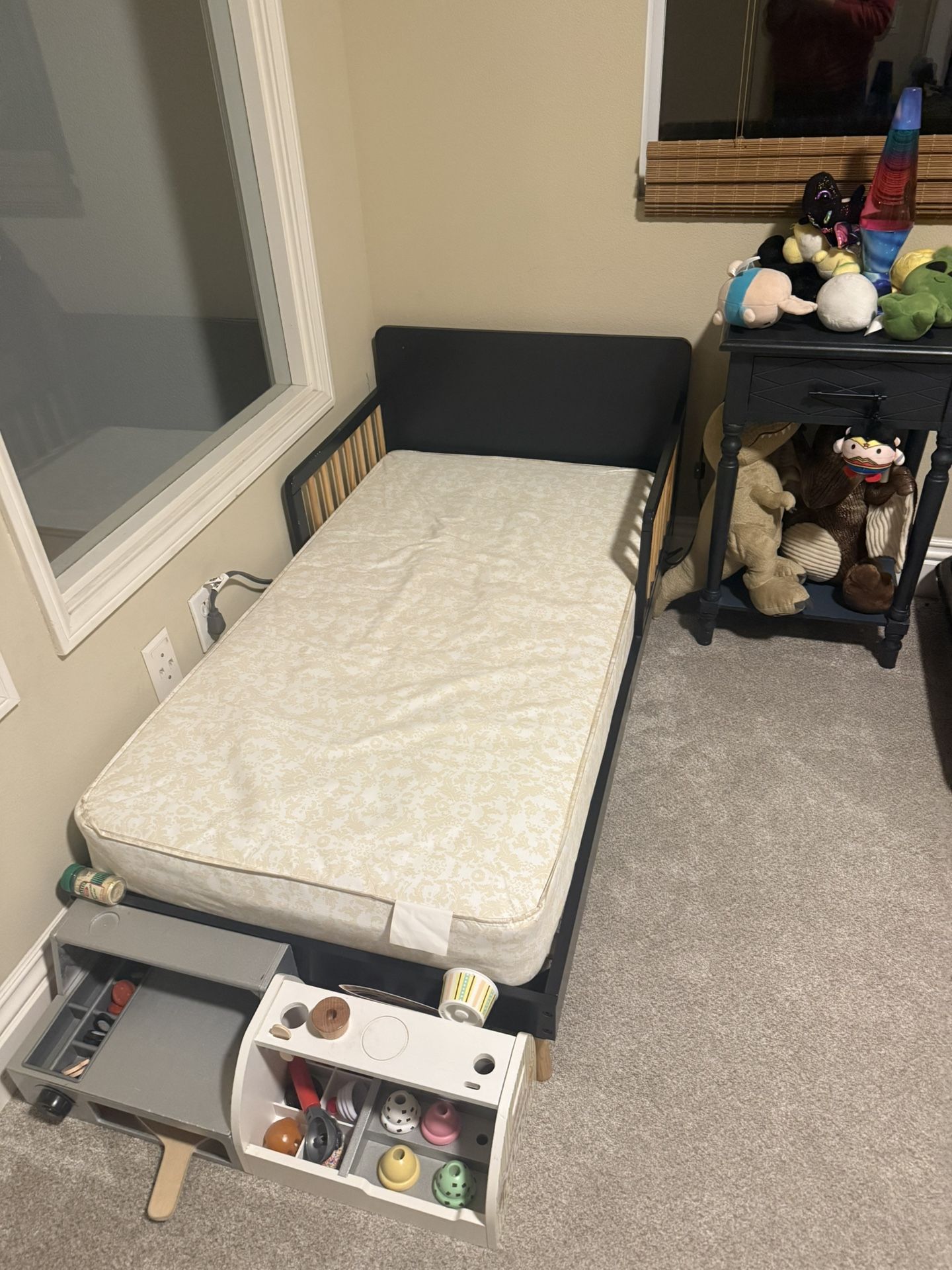 Toddler Bed + Mattress