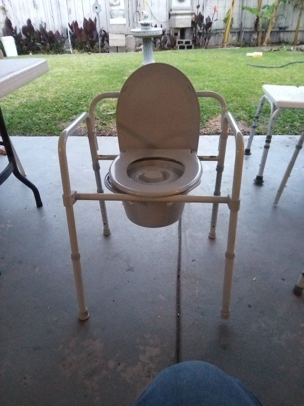 Foldable Aluminum Gray Drive Commode