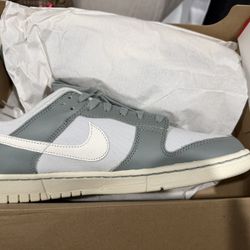 Nike low dunk