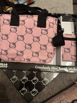 Hello Kitty Crossbody Bag