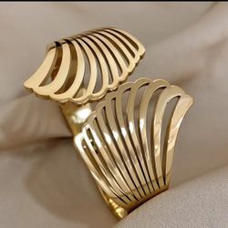 1pc Irregular 18K Gold-plated Stainless Steel Open Bracelet 