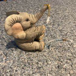 Elephant knickknack