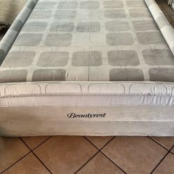 Queen Size Inflatable Bed