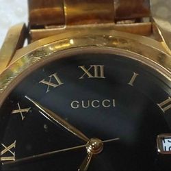 GUCCI 5400 M GOLD TONE BLK FACE CALENDAR DIAL WATCH