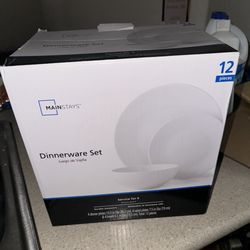 Dinnerware Set