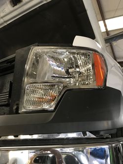 2010-2014 Ford F-150 OEM Headlight LH