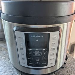 insignia cooker 6 Qt