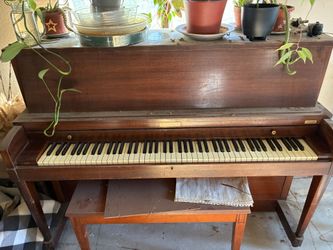 Baldwin piano