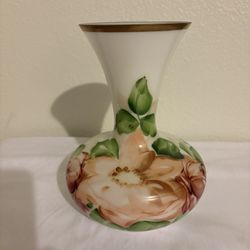 Vintage Milk Glass Vase from Deluxe Inc. USA