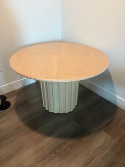 Round Fluted Kitchen Table