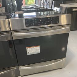 Frigidaire Gallery Stainless Steel 30” Front Control Induction Range With Air Fry