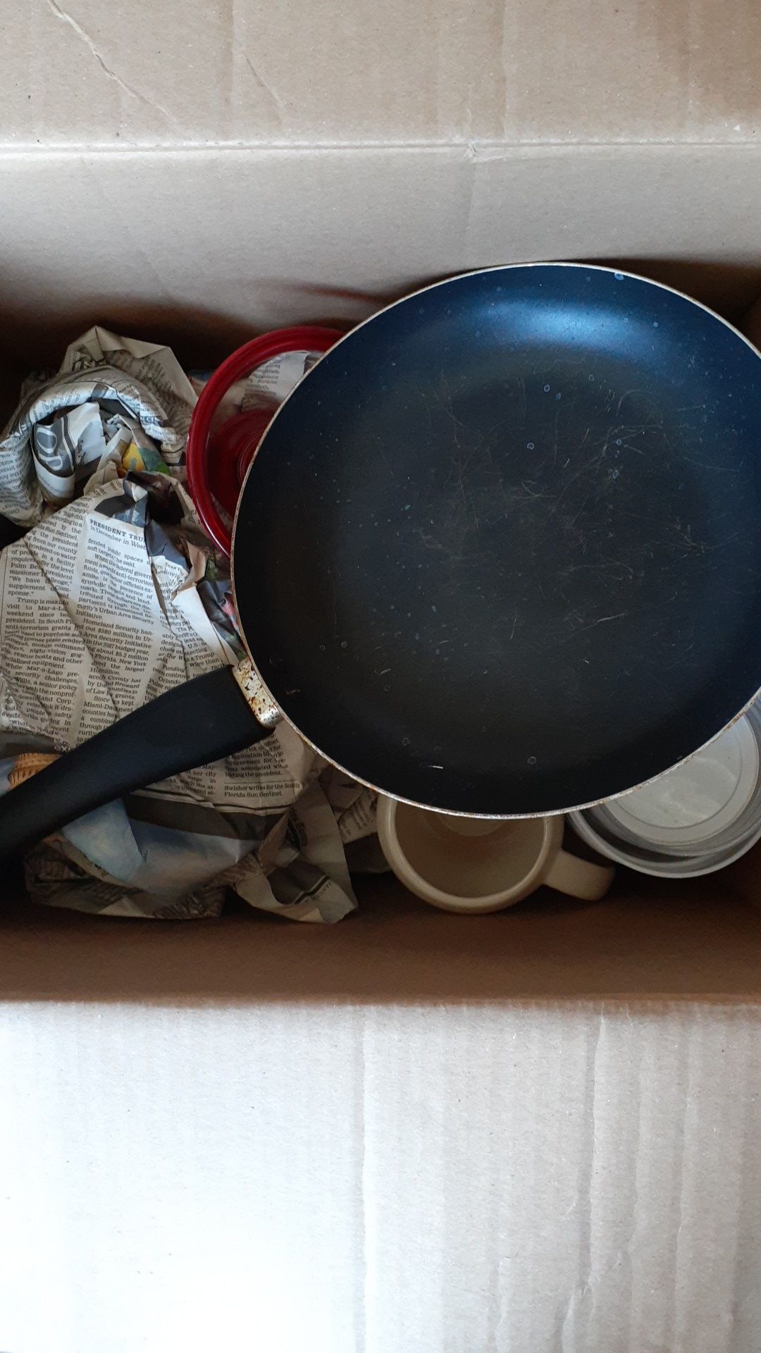 Assorted box of kitchen goods