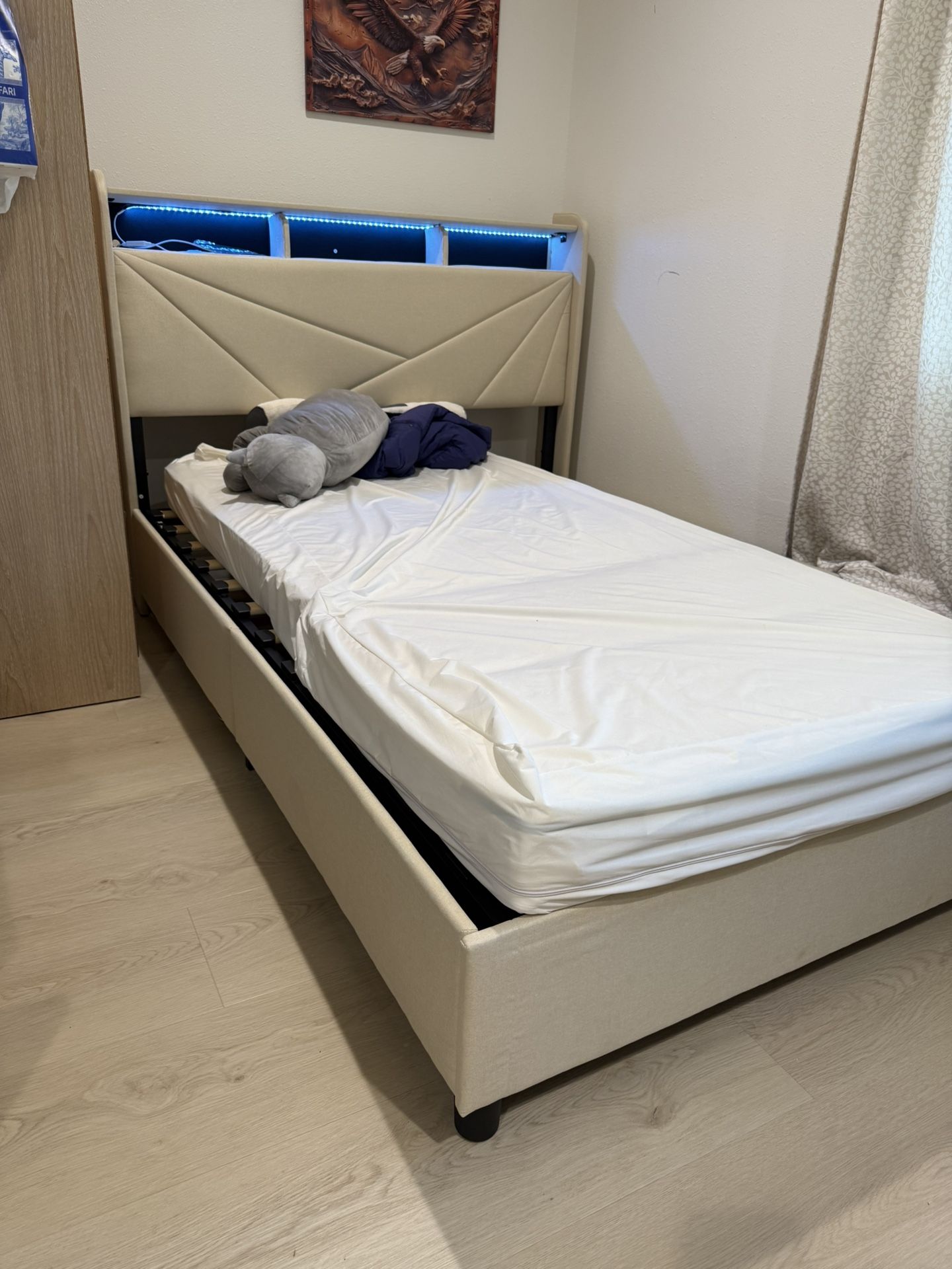 Bed frame full,queen,king size,new in box.