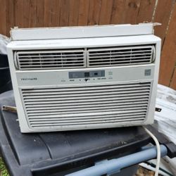 Aire de ventana usado, ¿pero¿Jalando bien 60