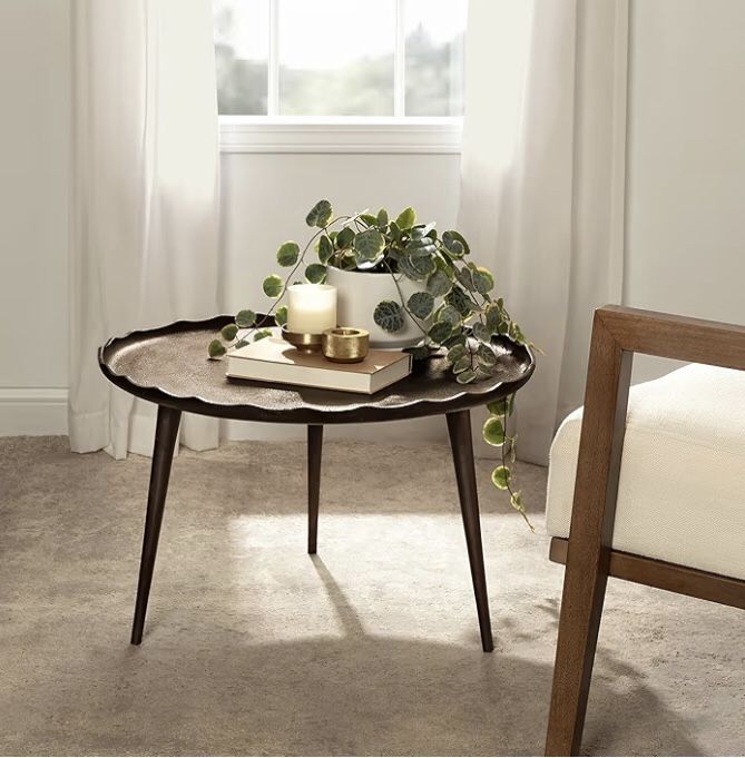 Kate And Laurel Scalloped Coffee Table