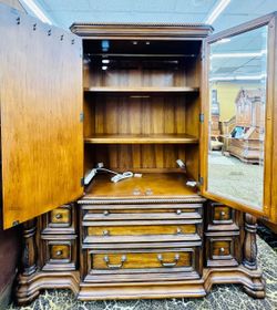 AICO By Michael Amini VIZCAYA Armoire - GA