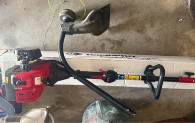 Troy-Bilt 2-cycle curved shaft gas string trimmer