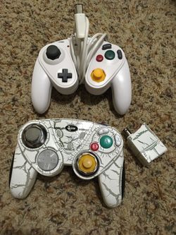 2 GameCube controller