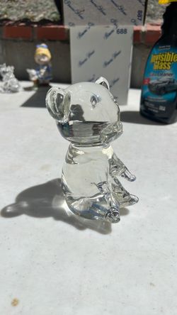 Glass art glass of a bear? Or mouse?