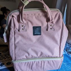 Momigo Diaperbreast Pump backpack