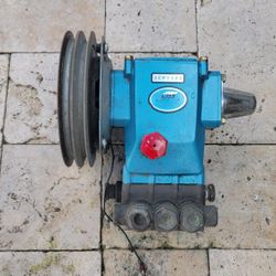 Cat Pumps Model 3CP1120, a high-performance Triplex Plunger Pump