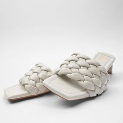 Low Heel/Sandals Bone Color