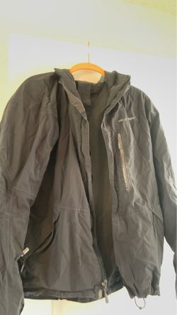 Helly Hansen windbreaker rain jacket - size M - women’s size