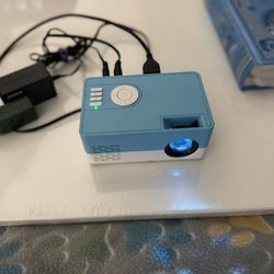 Mini Projector for children