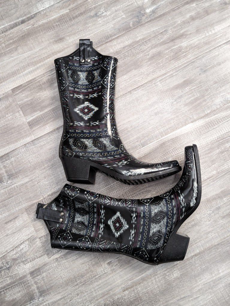 Women's Rain Boots Size 7