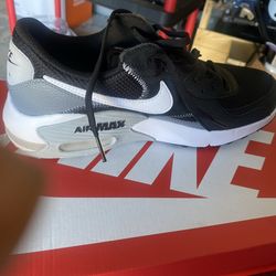 Mens air max size 8.5