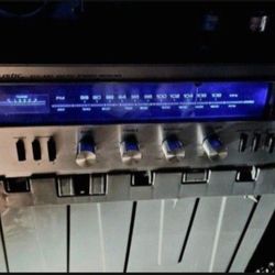 Realistic Brand Audio Receiver 