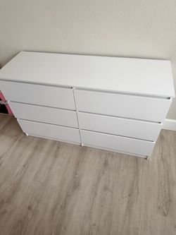 Bedroom dresser