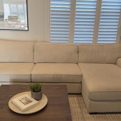 La-Z-Boy Paxton Sectional Couch Sofa Chaise 